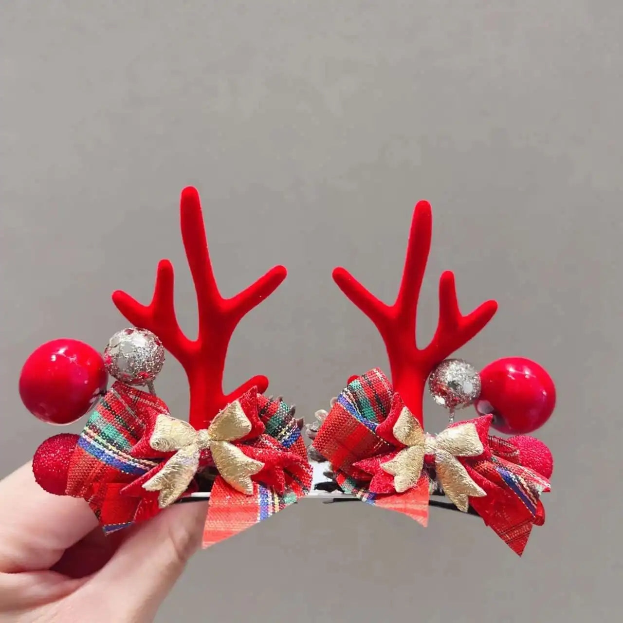 Reindeer Hair Clips